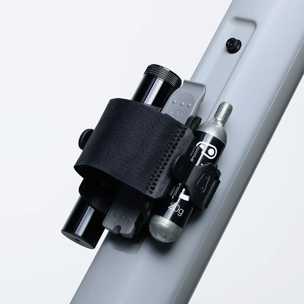 TS18-on-Bike-three-quarter_1380x.jpg