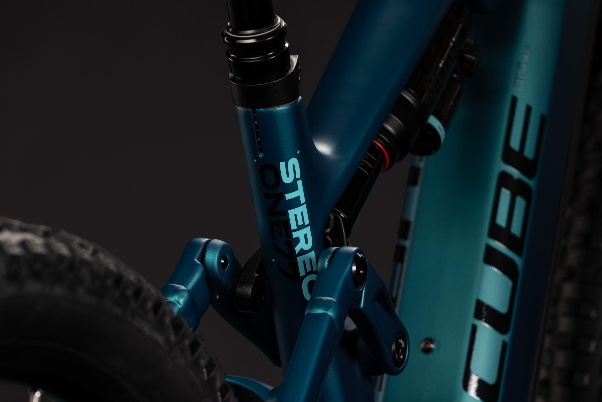 Stereo Hybrid ONE77 HPC Race 800 metallicpetrol´n´black