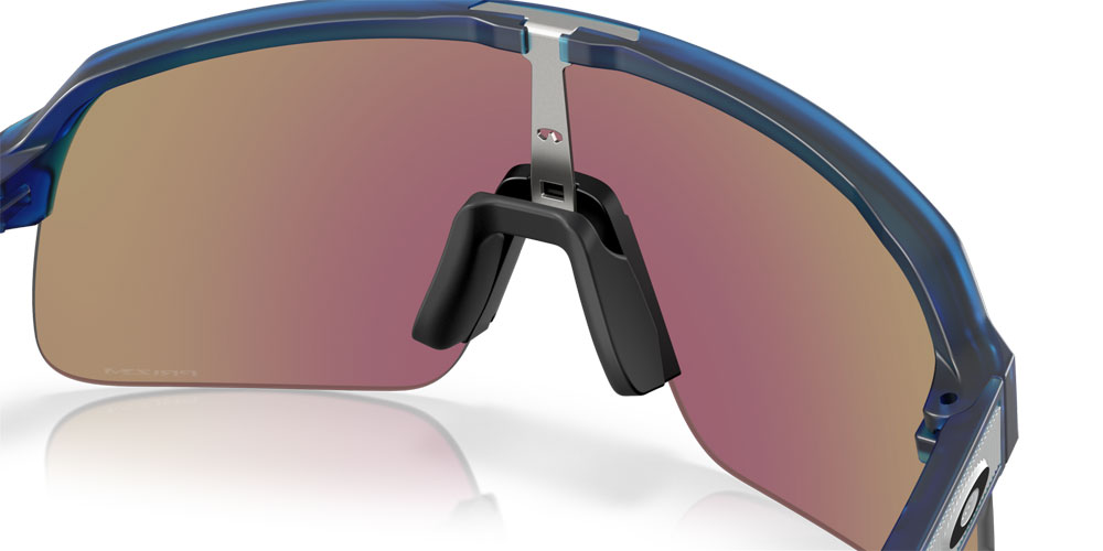 Oakley_0OO9496__949603_ (4).jpg