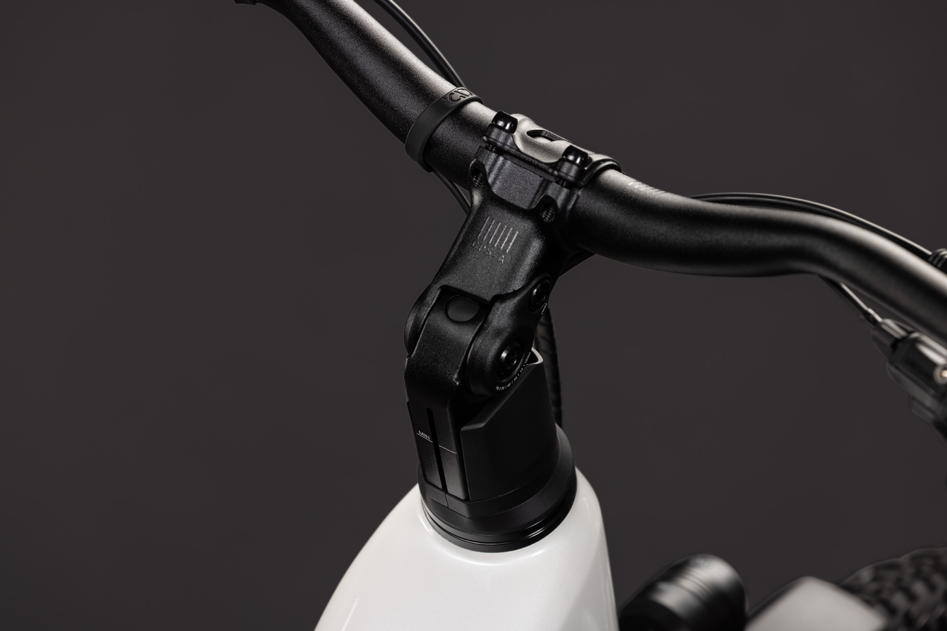 Nuride Hybrid Performance 720 metallicwhite´n´grey Easy Entry