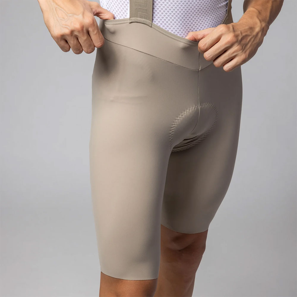 Master 2.0 - Bib Shorts with Pad