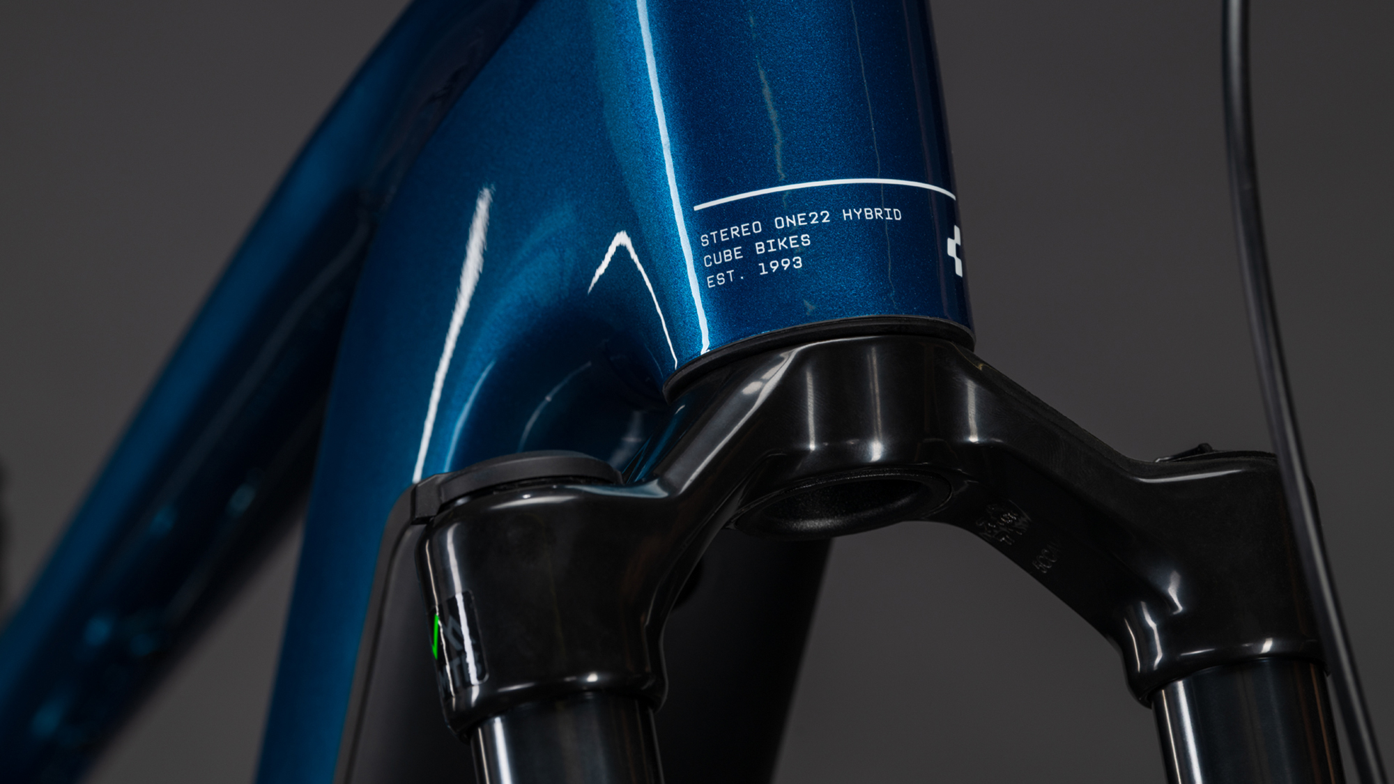 cube 101210 20161564 Stereo Hybrid ONE22 Race 800 electricblue´n´white  (7).jpg