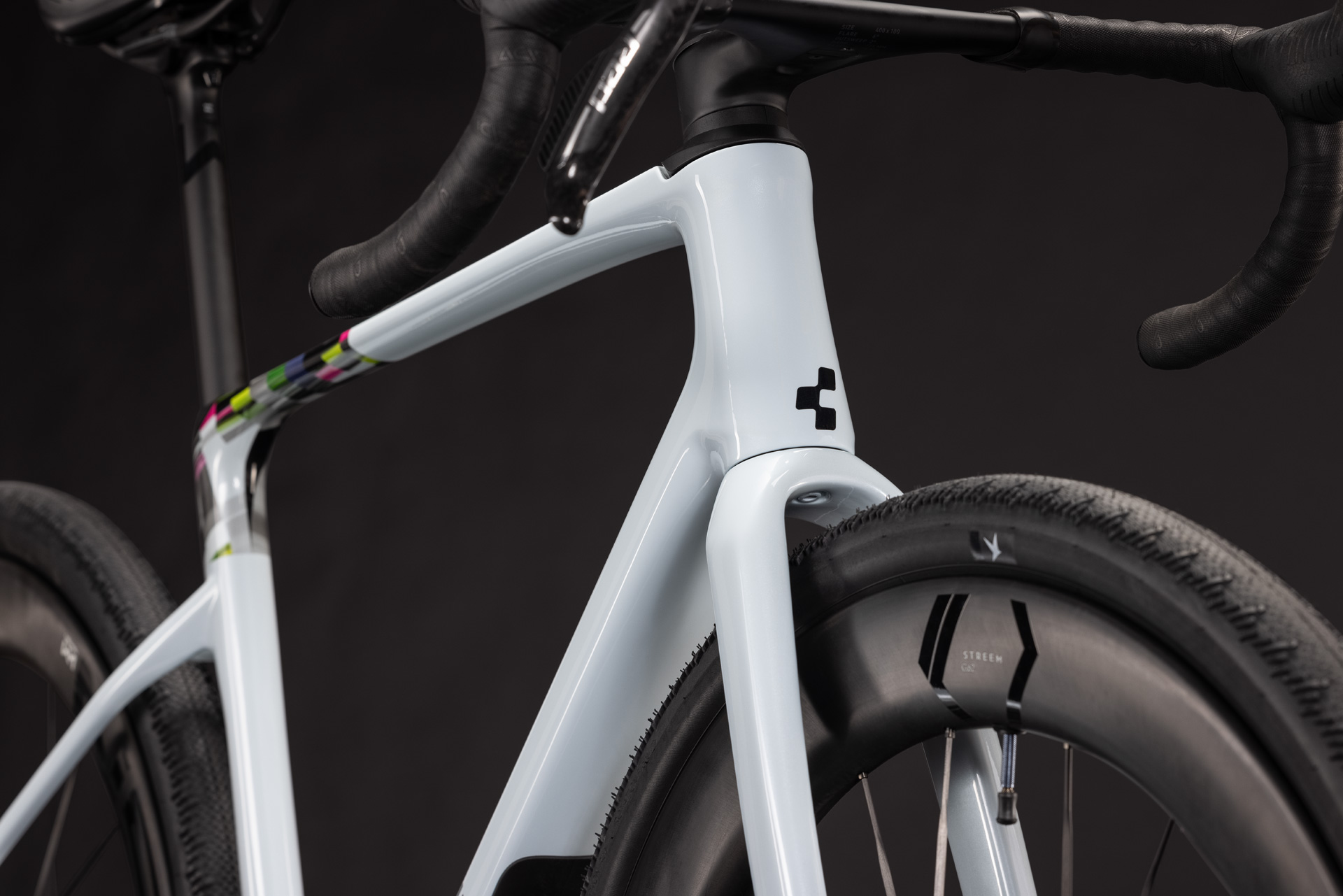 Nuroad C:62 SLT glacier´n´magenta