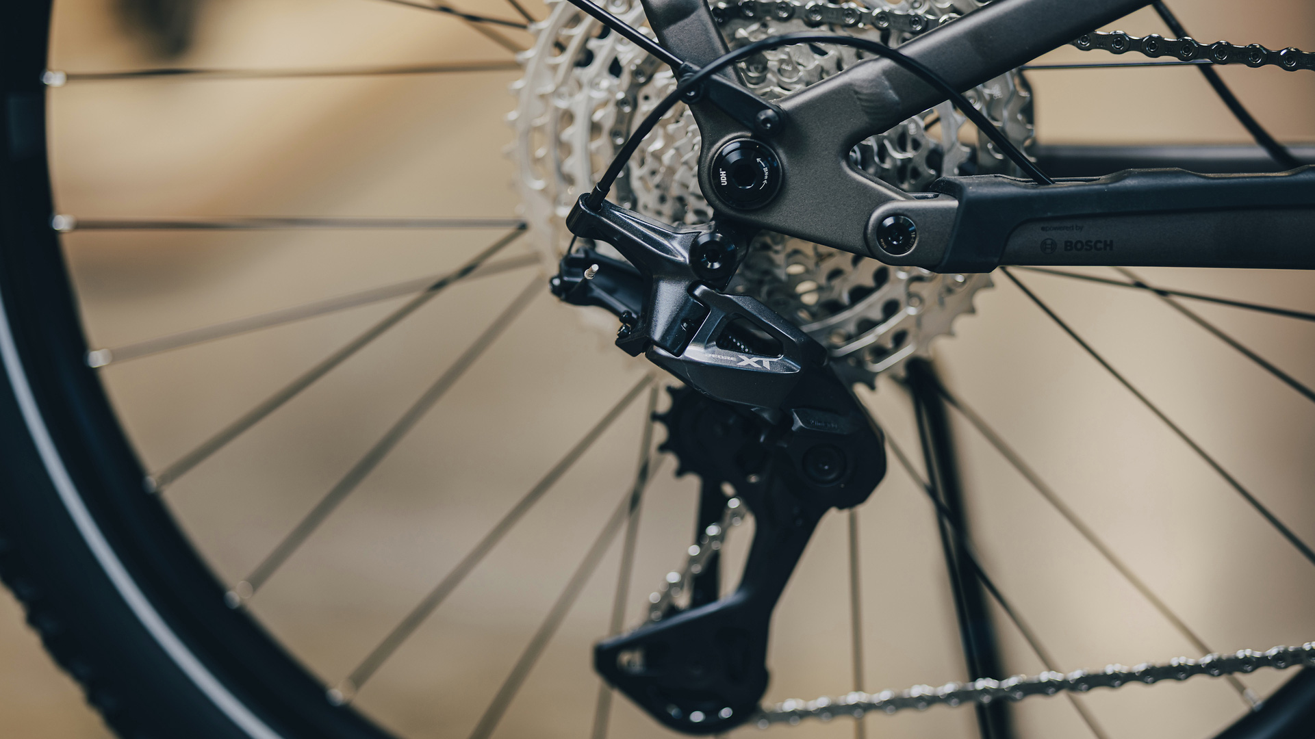 Nuride Hybrid ONE11 HPC SLX 800 goldenbrown´n´black