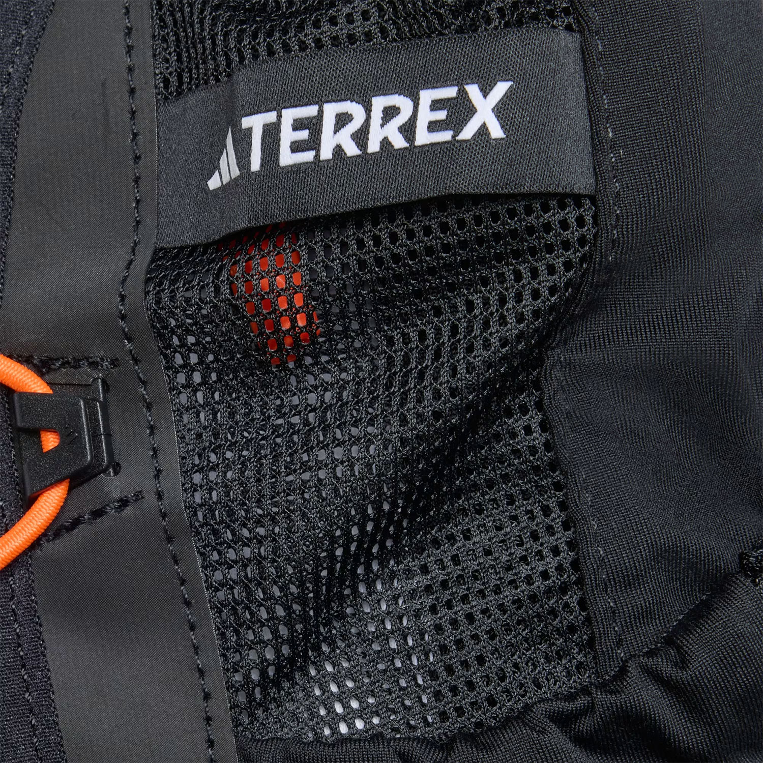 Terrex_Multi_CLIMACOOL_Trail_Vest_5L_Black_JN1250_01-(3).jpg