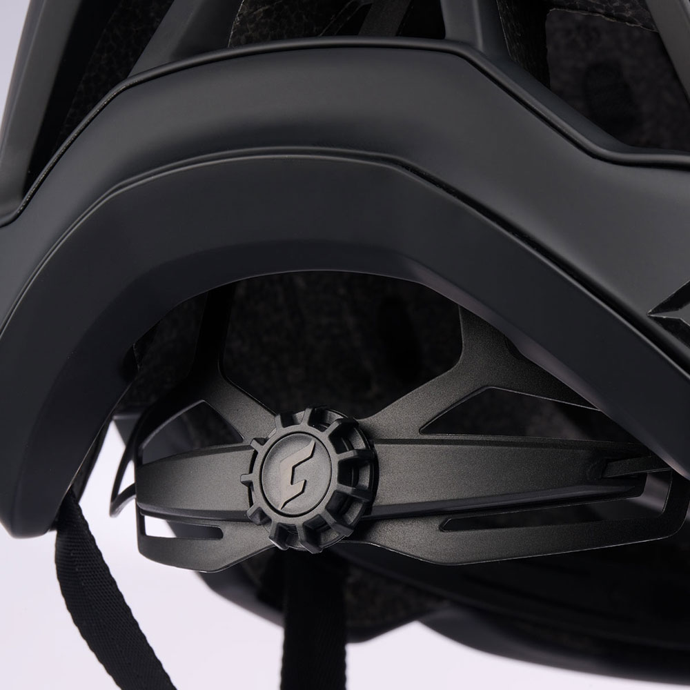 Cratoni_MadFlex-MIPS-RECCO-MTB-Helm_114601J1_ (4).jpg