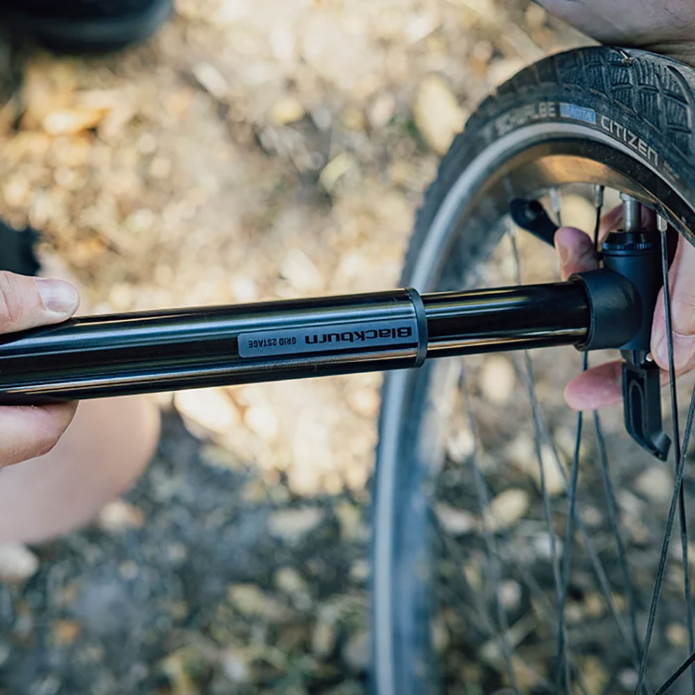 bbn-grid-2stage-mini-bike-pump-lifestyle-specs-700x700.jpg