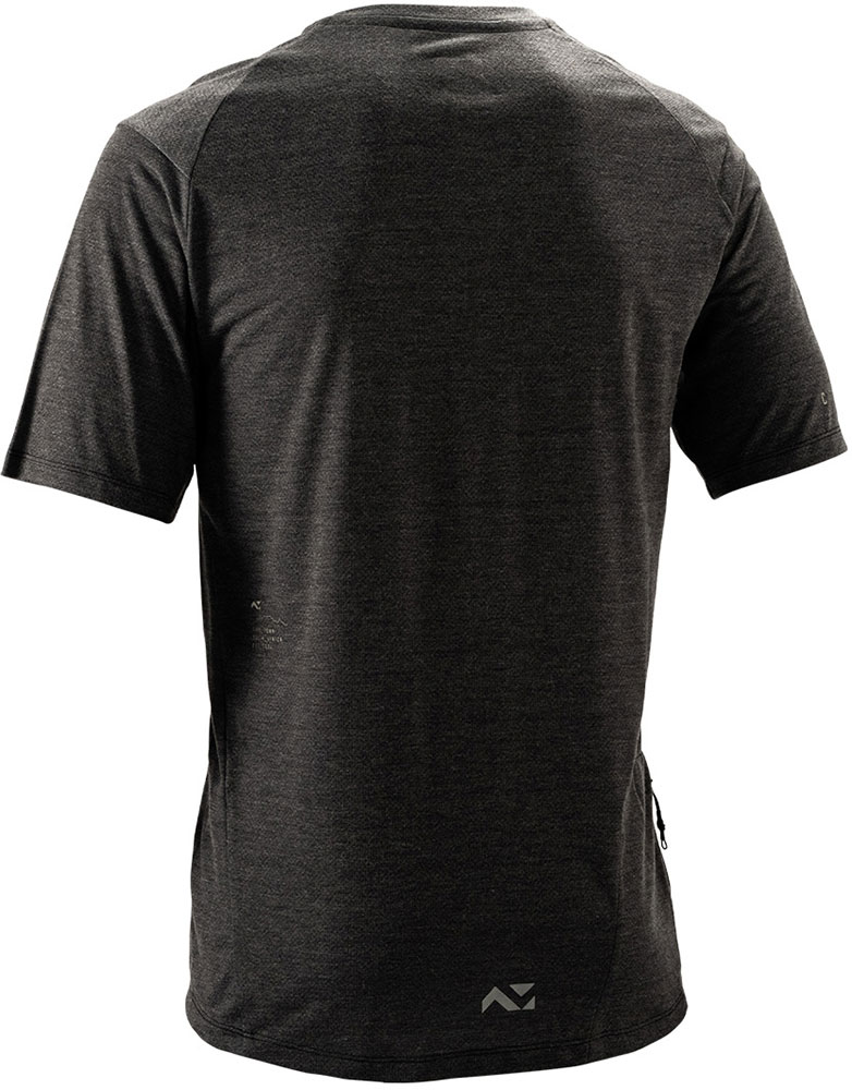 Leatt_Endurance2_LE-JER-2612_Black (2).jpg