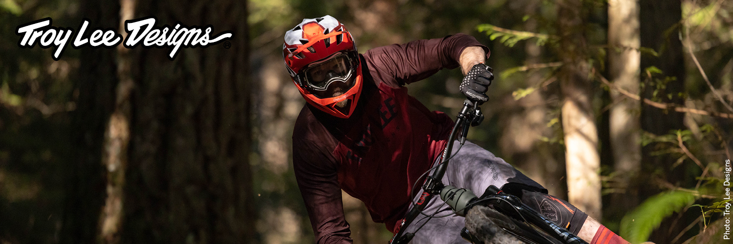 troy_lee_designs_helme.jpg