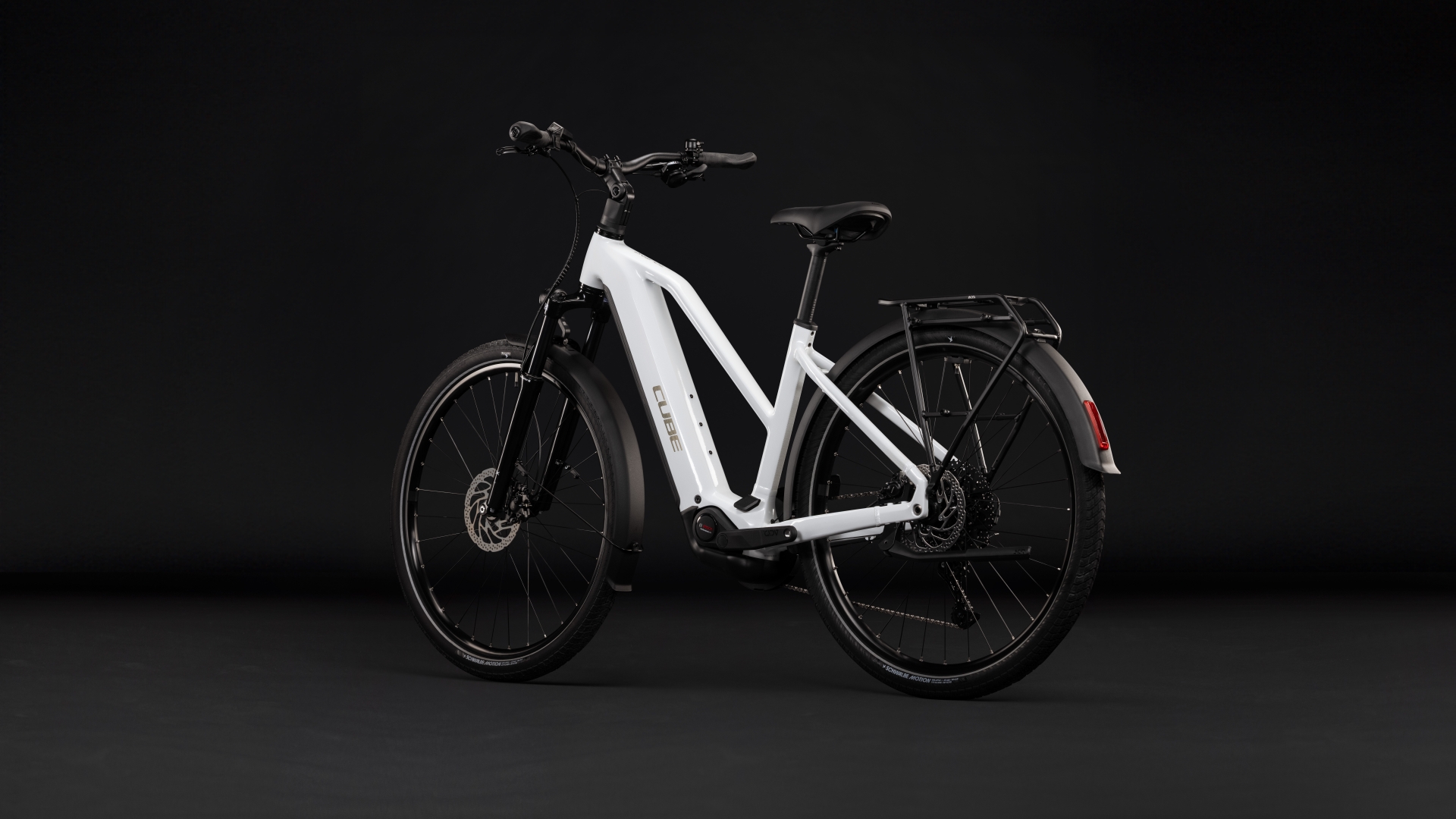 Touring Hybrid ONE 600 metallicwhite´n´chrome Trapeze
