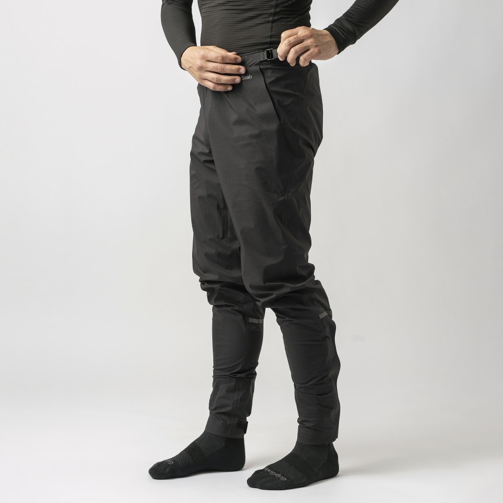 GripGrab_6126_ EXPLR Waterproof Lightweight_Black_Regenhose_ (3).jpg