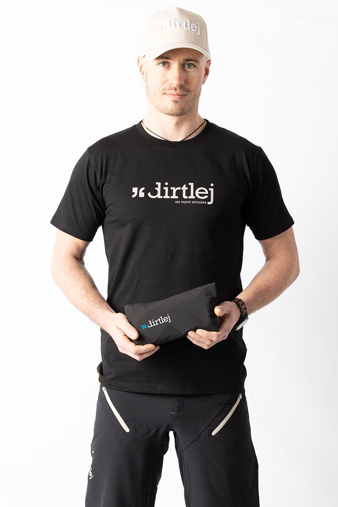 dirtlej_Weathershield-Vest-Weste_20240001_ (7).jpg