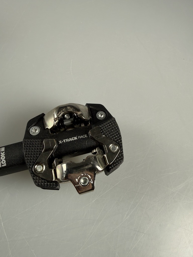 SECOND-HAND / X-Track Race Pedals