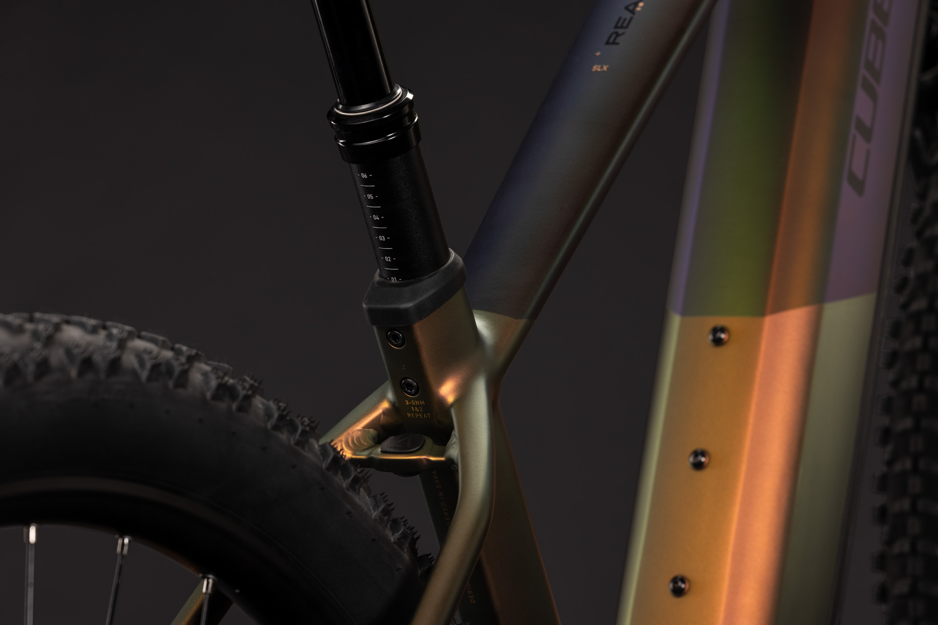 Reaction Hybrid SLX 800 autumn´n´black