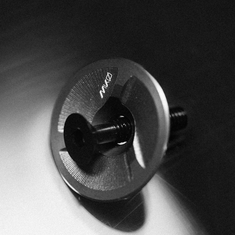 MK0 Low-Profile Ahead Cap 1 1/8"