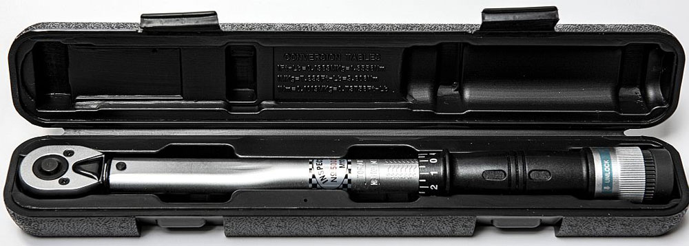 Katana_Drehmomentschluessel-3-8_10-80-Nm_10004_4.jpg
