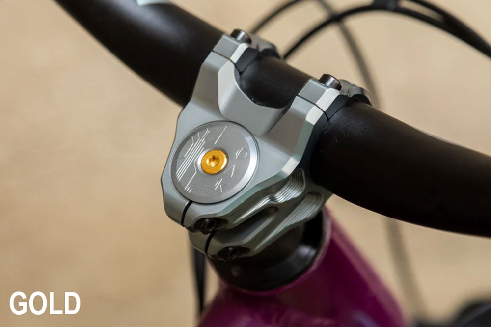 Titan-Schraube M6x30 für Topcap