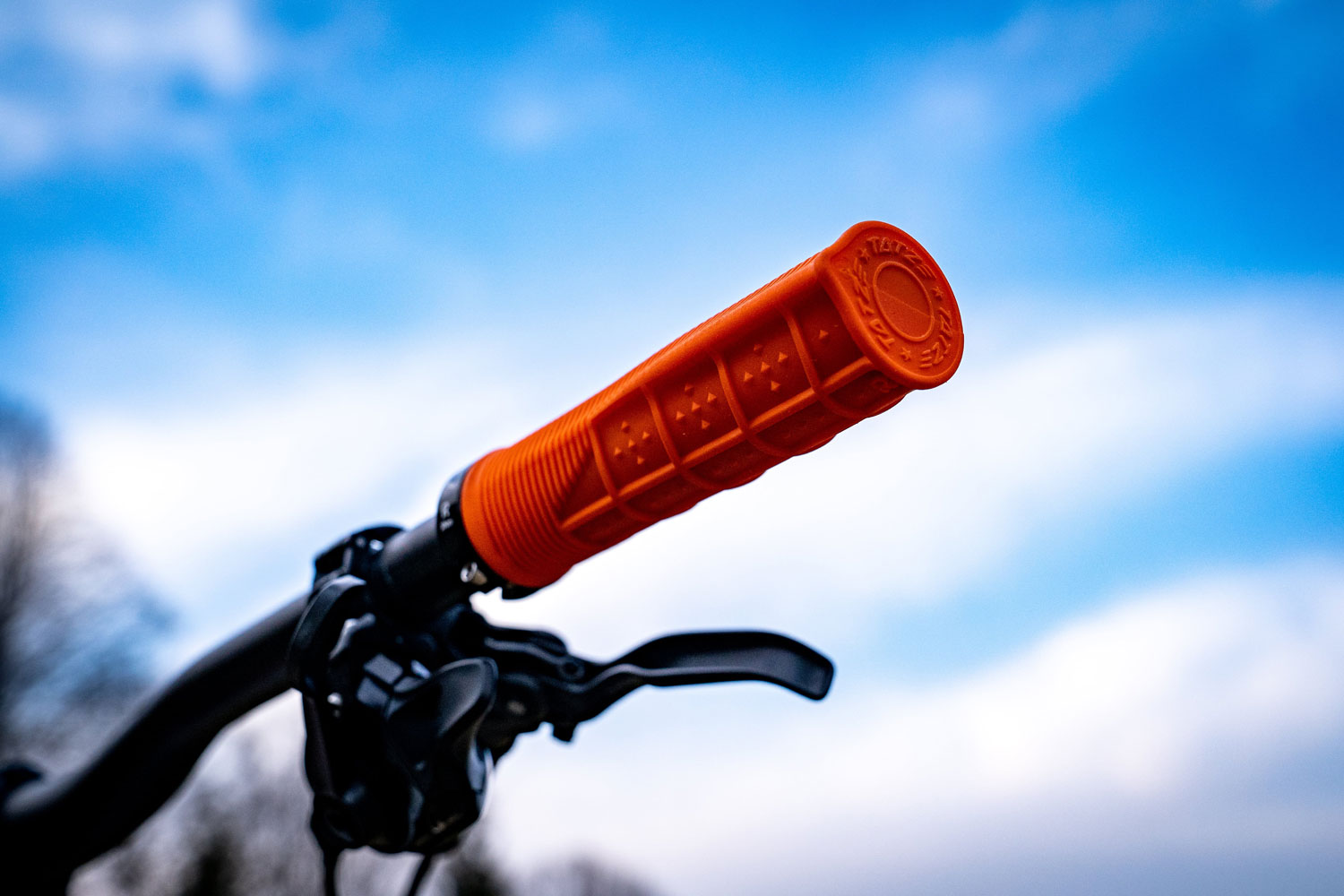 Tatze-MTB-Sport-Griffe-Action_18.jpg