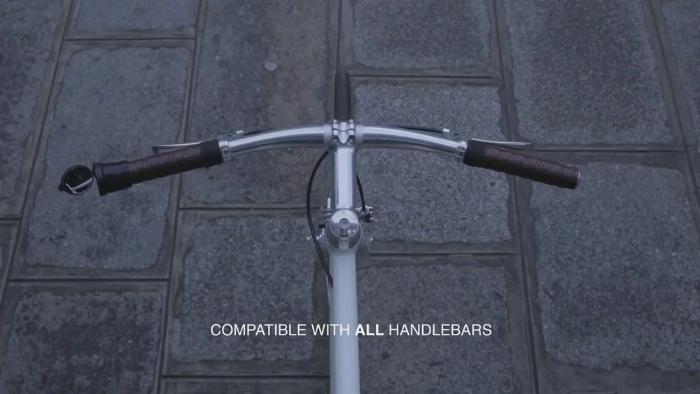 corky-urban-universal-rear-view-cycling-mirror-for-flatbars-main-video_YouTube_Moment14.jpg