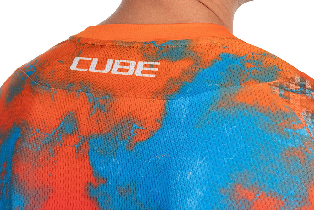Cube_11899_X_Actionteam_MTB_Langarmtrikot (3).jpg
