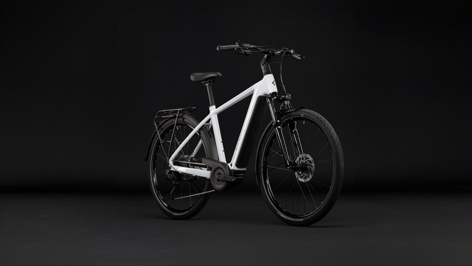 Touring Hybrid ONE 600 metallicwhite´n´chrome