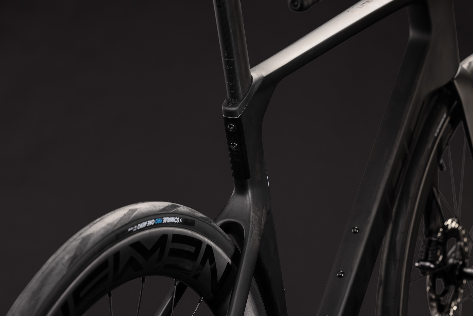 Litening AERO C:68X Race carbon´n´chrome