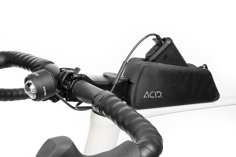 94487_Acid_Frontlicht_Pro_e200_Powerbank_6.jpg