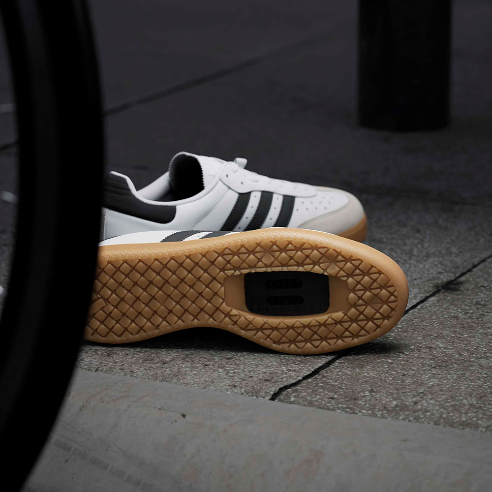 Adidas_JQ9176_Velosamba_Lea (2).jpg