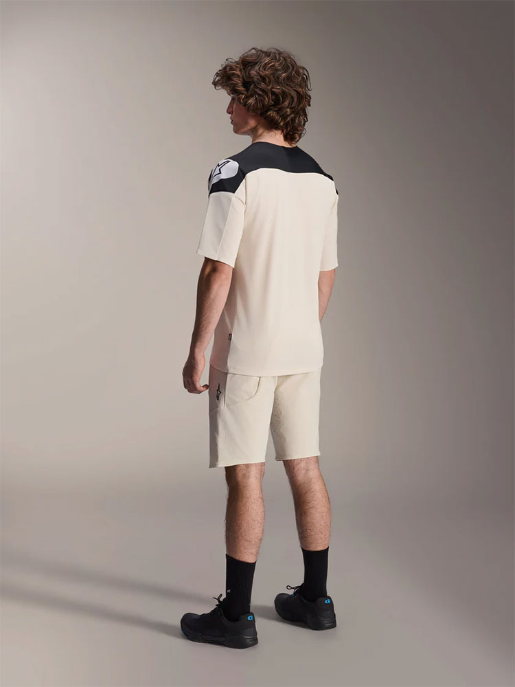 Alpinestars_1760425_Aria_Polartec_Elite_MTB_Trikot (5).jpg
