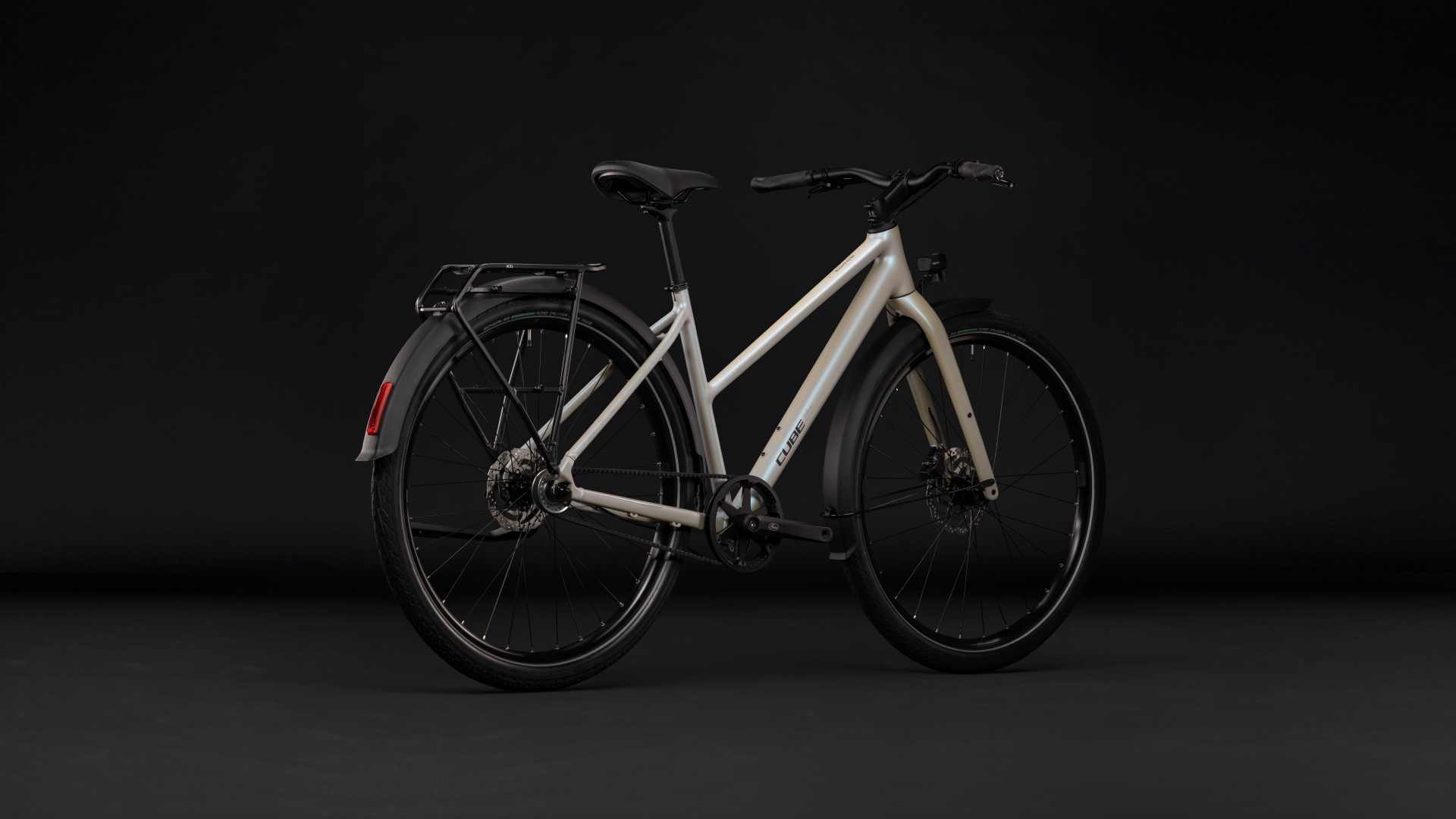 Editor ONE FE Glintsand'n'Black Trapeze