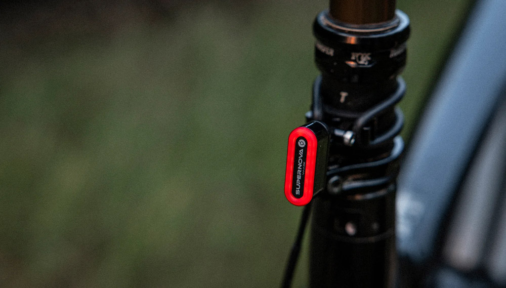 W-TL3M-S-V12-BLK-TL3-Mini-12V-Seatpost---E-Bike-Rücklicht(4).jpg