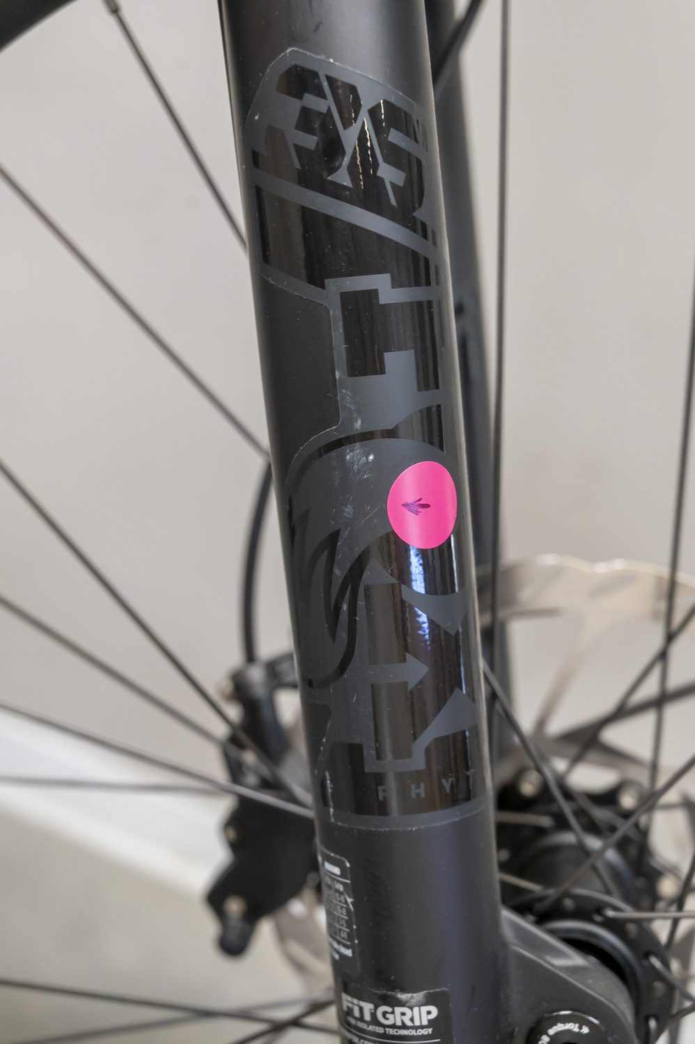 Voltage 910 Carbon Black (returned item)
