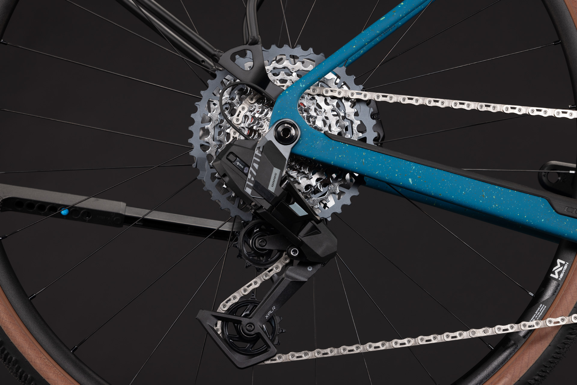 Nuroad Hybrid C:62 EXC 400X FE tropicalteal´n´black