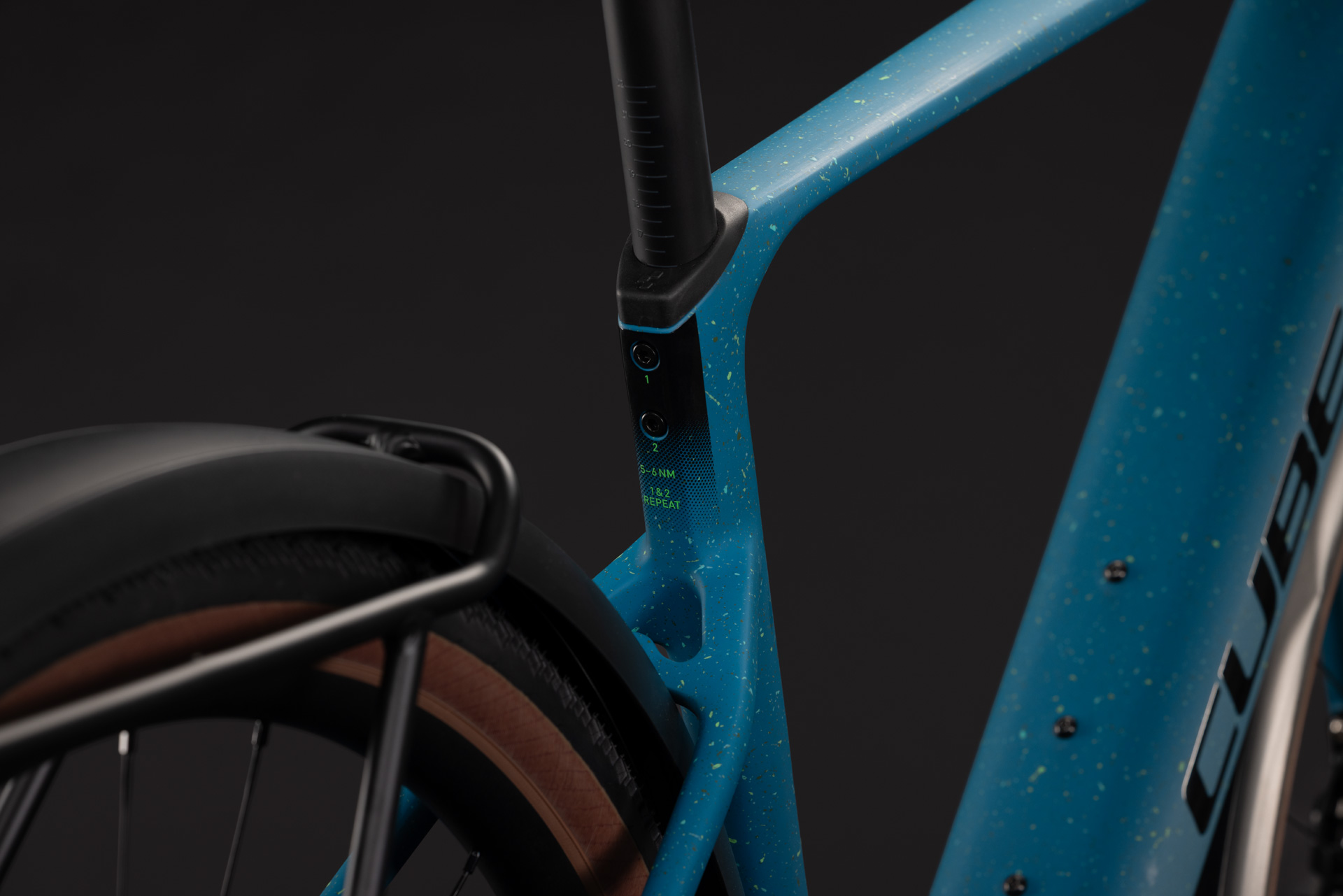 Nuroad Hybrid C:62 EXC 400X FE tropicalteal´n´black