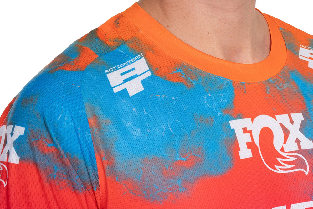 Cube_11899_X_Actionteam_MTB_Langarmtrikot (2).jpg