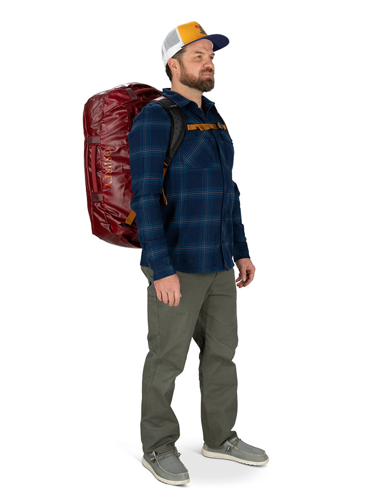 TransporterDuffel_65L_OnBody6_RedMountain_Detail_2.jpg