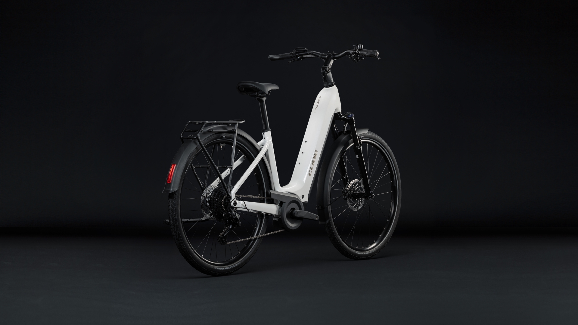 Touring Hybrid ONE 600 metallicwhite´n´chrome Easy Entry