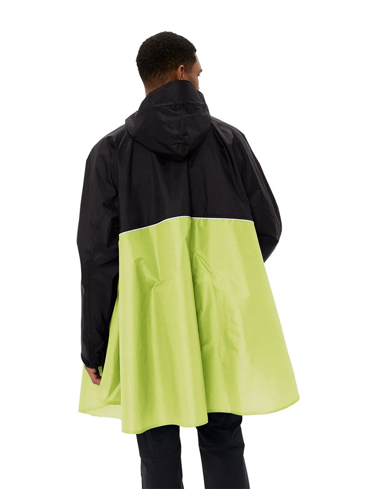 Vaude_037172935200‌_Valero_Poncho (3).jpg