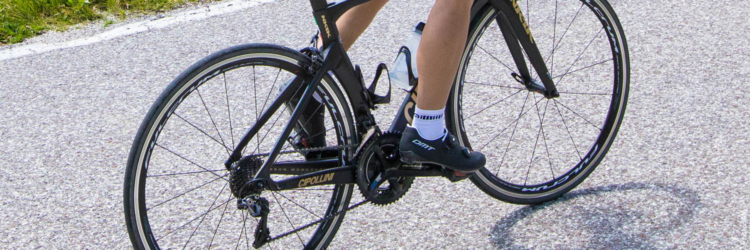 bekleidung_damen_socken_regular_cut.jpg