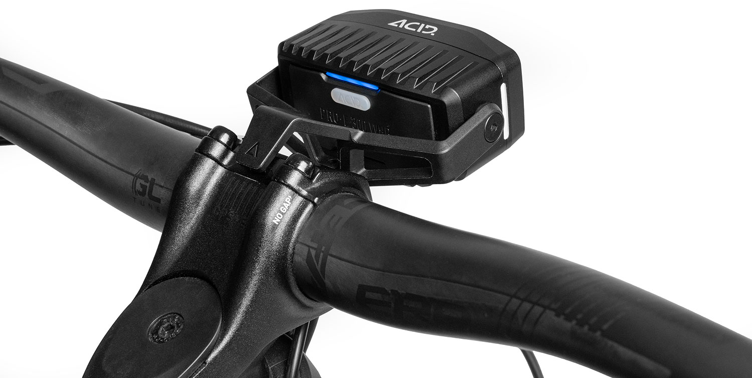 Pro-E 300 WIDE HB X-Connect – przedni reflektor do roweru elektrycznego