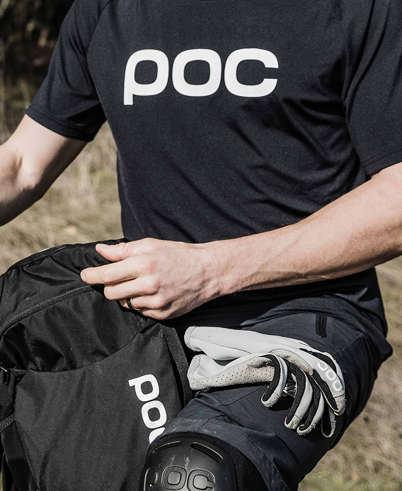 Essential_Enduro_Shorts_Uranium_Black_5.jpg