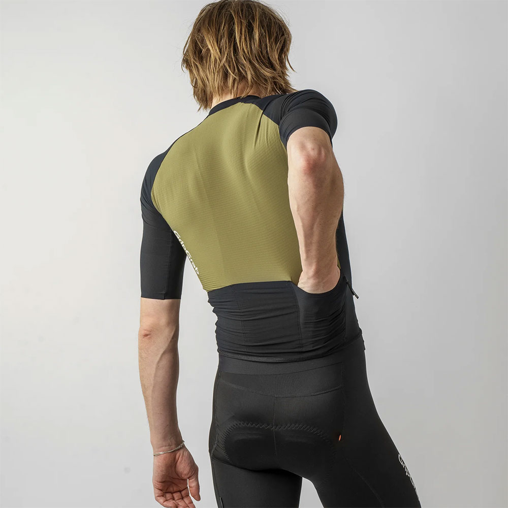 GripGrab_612025554_Grinta_Trikot (4).jpg