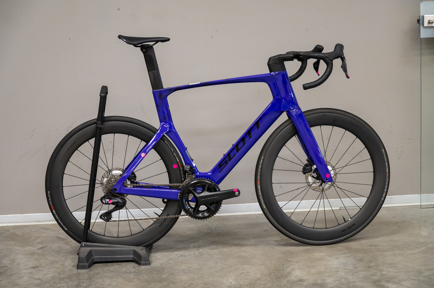 Foil RC 10 Ultraviolet/Black (returned item)