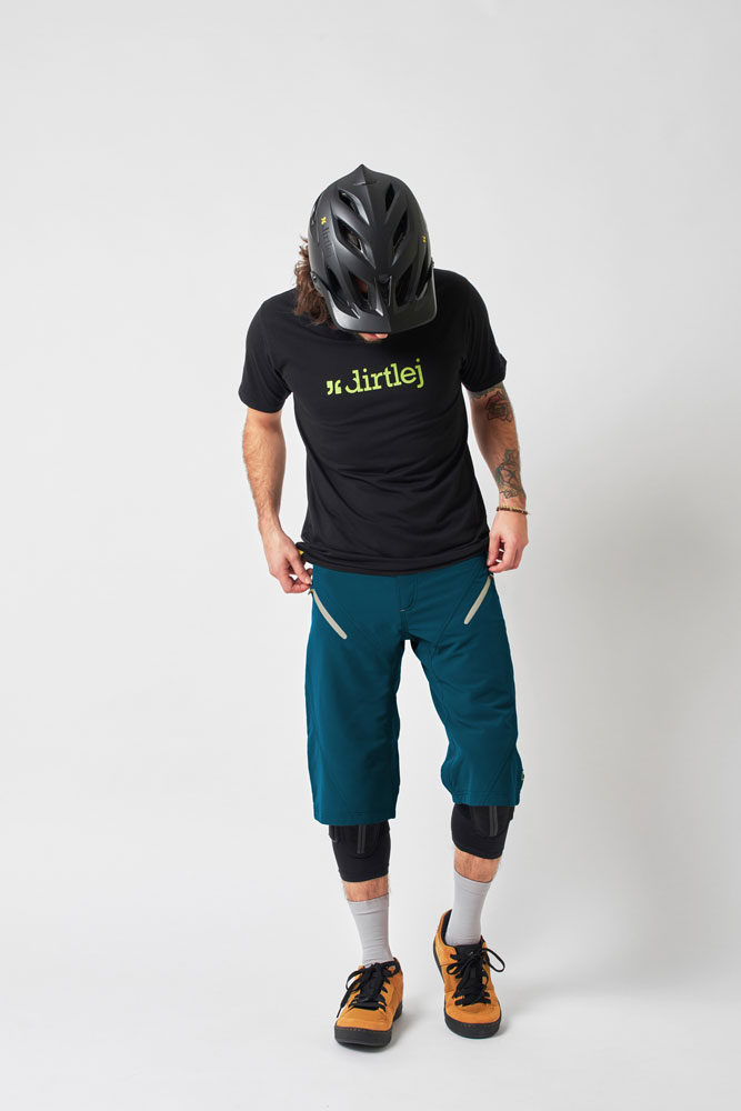 dirtlej_Trailscout-Summer-black-label-MTB-Shorts_20230011_ (4).jpg