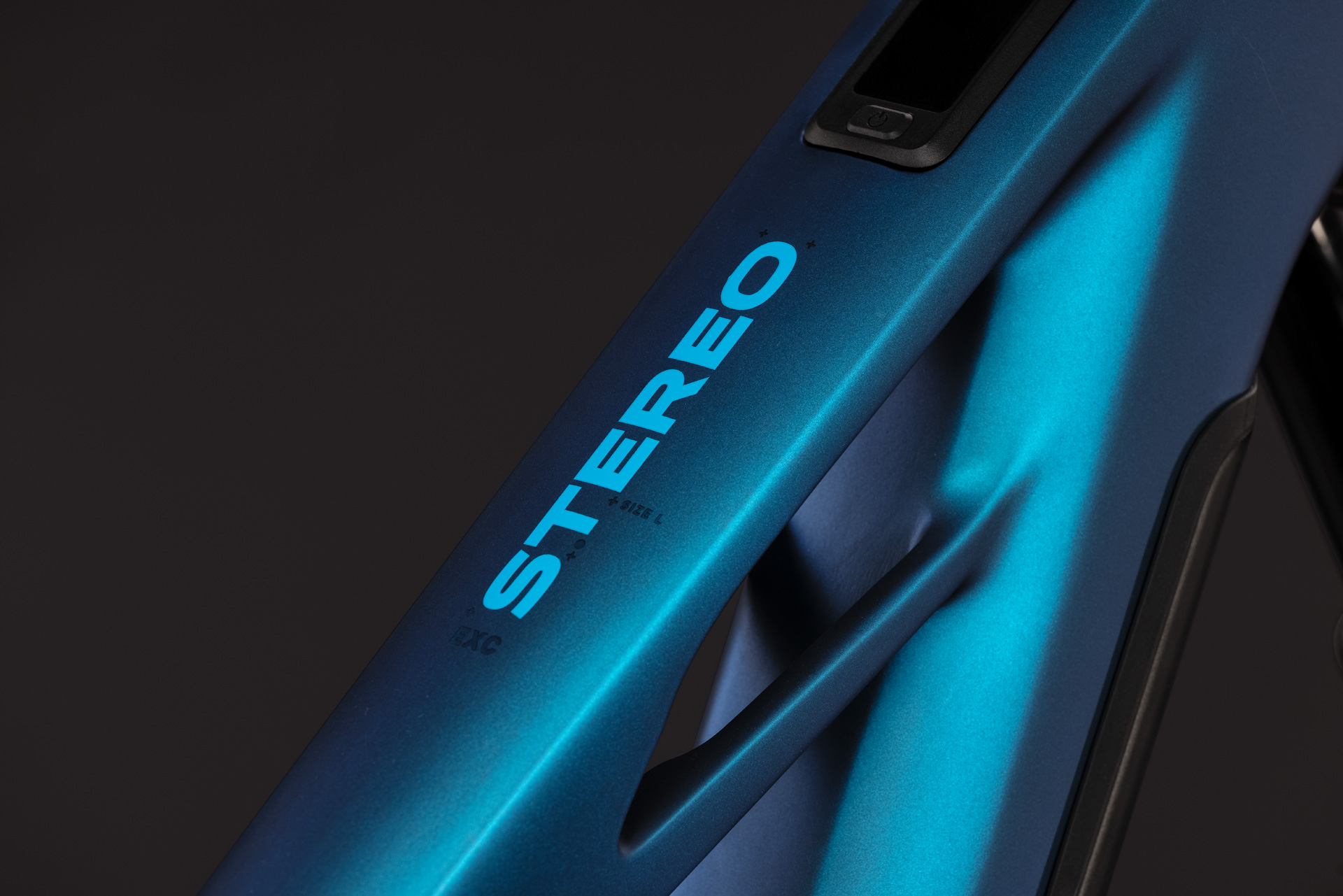 Stereo Hybrid ONE44 HPC EXC 800 nebula´n´blue