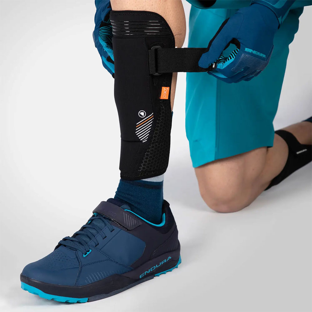 Endura_MT500-D30-Schienbeinprotektoren_E1286BK_2.jpg