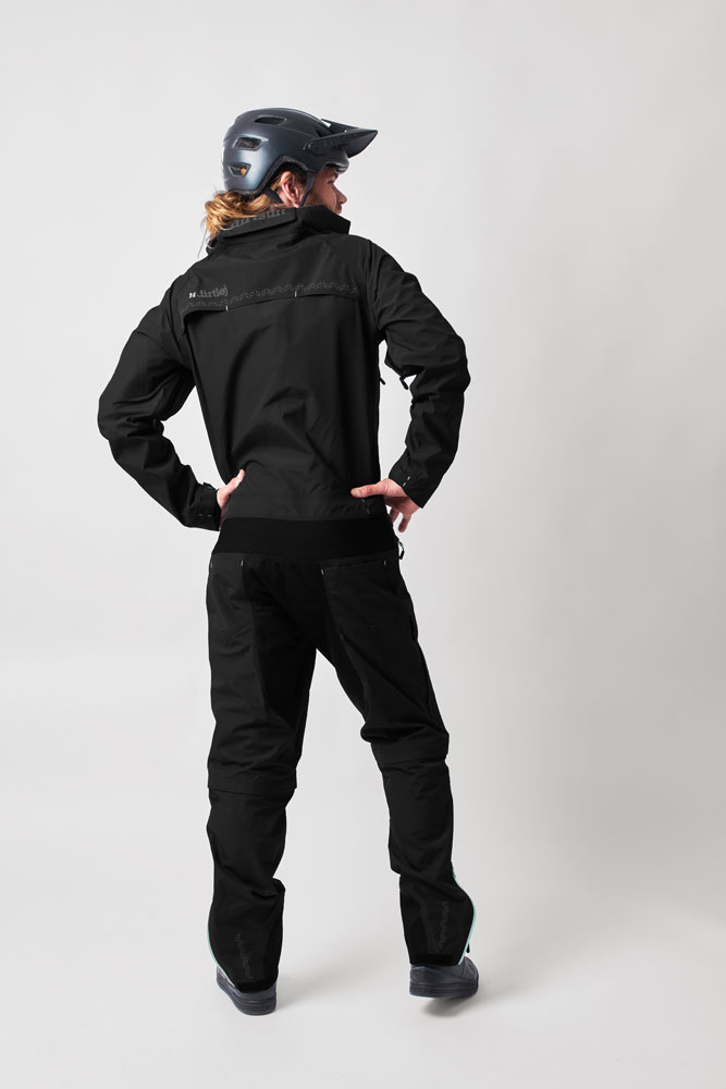 dirtlej_DirtSuit-Core-Edition-Blacklabel-Matschoverall_20220102_4.jpg