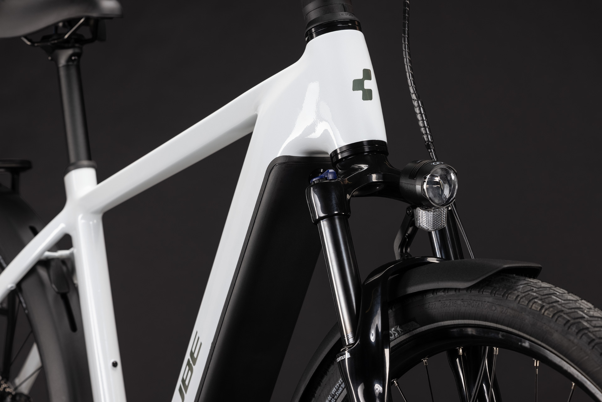 Touring Hybrid ONE 600 metallicwhite´n´chrome