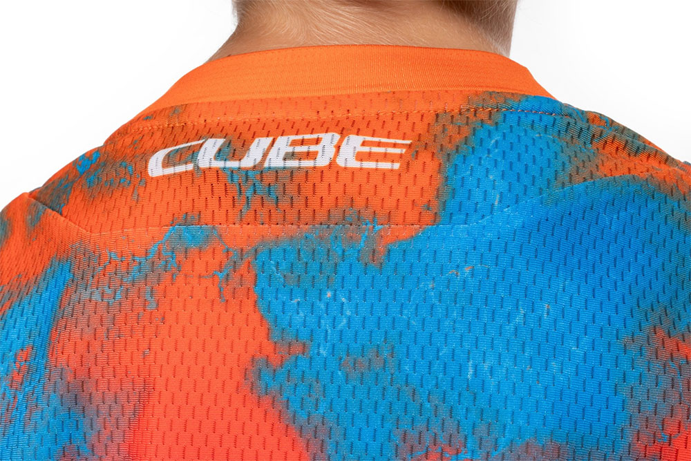 CUBE_11897_Rookie_X_Actionteam_Kinder_MTB_Trikot (3).jpg