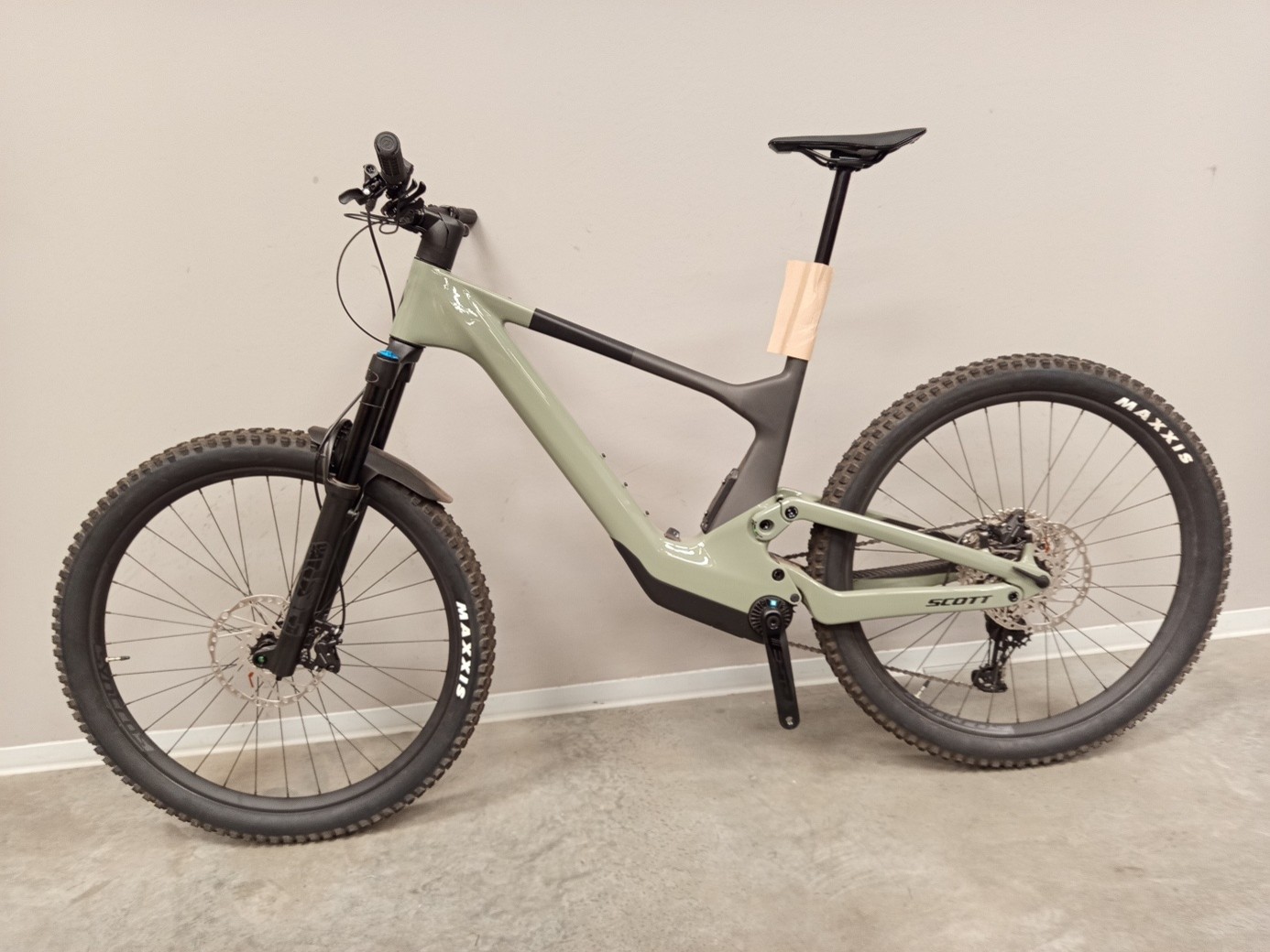 Voltage eRide 910 Undergrowth Green/Carbon Gloss (Rückläufer)